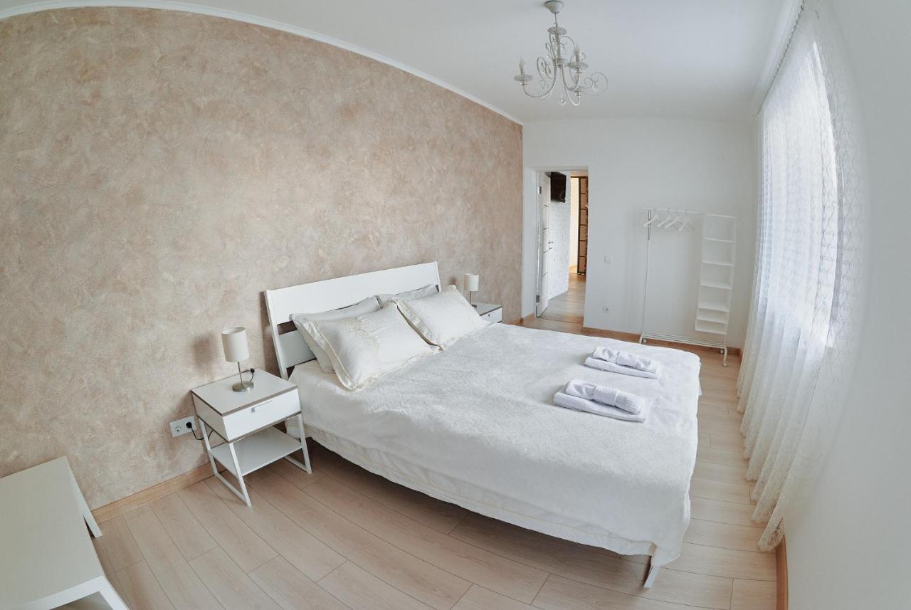 City Centre Apartment Kolomyja Esterno foto